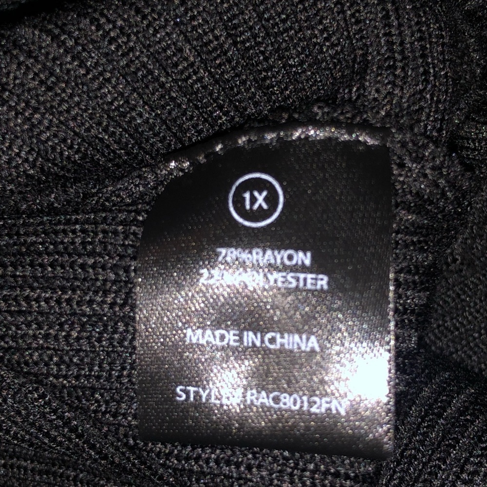 Sweater - Picture 5 of 6